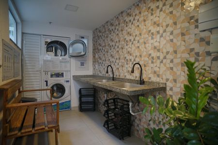 Studio à venda com 38m², 1 quarto e 1 vaga Studio à venda com 38m², 1 quarto e 1 vagaÁrea comum