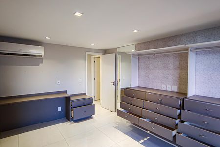 Apartamento à venda com 180m², 4 quartos e 2 vagasQuarto 1