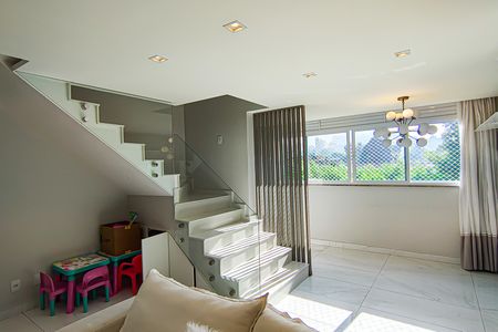 Apartamento à venda com 180m², 4 quartos e 2 vagasSala