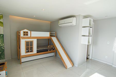 Apartamento à venda com 180m², 4 quartos e 2 vagasQuarto 2