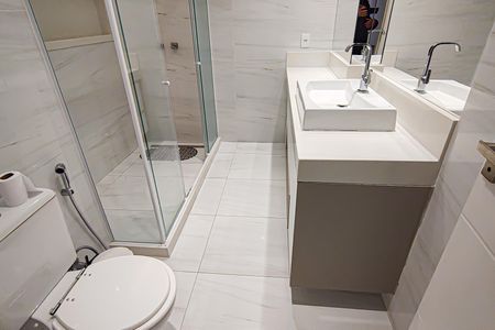 Apartamento à venda com 180m², 4 quartos e 2 vagasBanheiro do Quarto 4