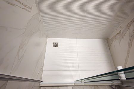 Apartamento à venda com 180m², 4 quartos e 2 vagasBanheiro 