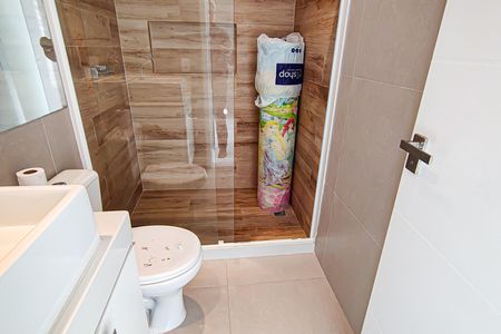 Apartamento à venda com 180m², 4 quartos e 2 vagasBanheiro do Quarto 2