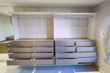 Apartamento à venda com 180m², 4 quartos e 2 vagasQuarto 1