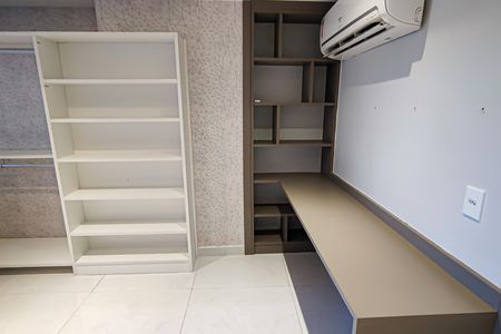 Apartamento à venda com 180m², 4 quartos e 2 vagasQuarto 1