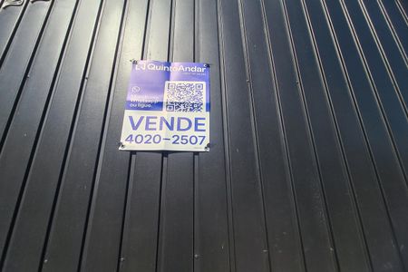 Casa à venda com 131m², 2 quartos e 4 vagasPlaquinha