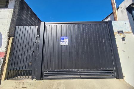 Casa à venda com 131m², 2 quartos e 4 vagasFachada