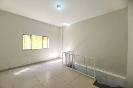 Casa à venda com 131m², 2 quartos e 4 vagasSala 2