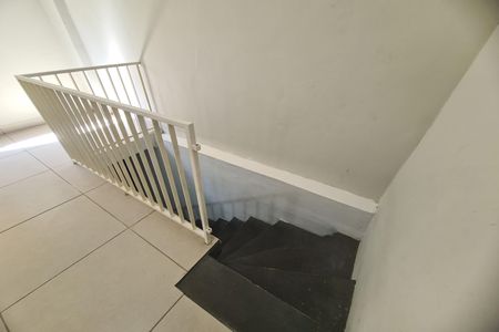 Casa à venda com 131m², 2 quartos e 4 vagasEscada