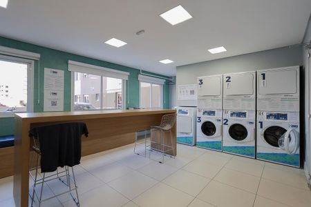 Apartamento para alugar com 34m², 1 quarto e sem vaga Apartamento para alugar com 34m², 1 quarto e sem vagaÁrea comum - Lavanderia