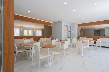 Apartamento para alugar com 34m², 1 quarto e sem vaga Apartamento para alugar com 34m², 1 quarto e sem vagaÁrea comum - Salão de festas