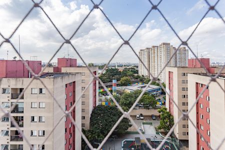 Vista de apartamento para alugar com 2 quartos, 41m² em Jardim Santa Emília, São Paulo