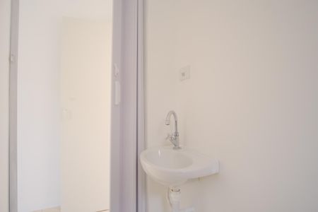 Banheiro da Suíte de casa de condomínio para alugar com 2 quartos, 69m² em Vila Mafra, São Paulo