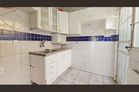 Casa à venda com 105m², 3 quartos e 4 vagas Casa à venda com 105m², 3 quartos e 4 vagasCozinha