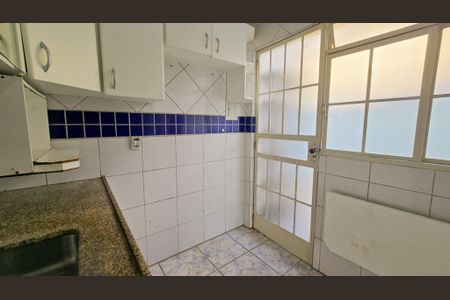 Casa à venda com 105m², 3 quartos e 4 vagas Casa à venda com 105m², 3 quartos e 4 vagasCozinha