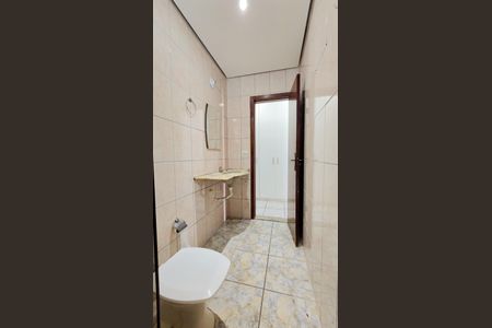 Casa à venda com 105m², 3 quartos e 4 vagas Casa à venda com 105m², 3 quartos e 4 vagasBanheiro Social