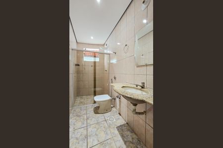 Casa à venda com 105m², 3 quartos e 4 vagas Casa à venda com 105m², 3 quartos e 4 vagasBanheiro Social