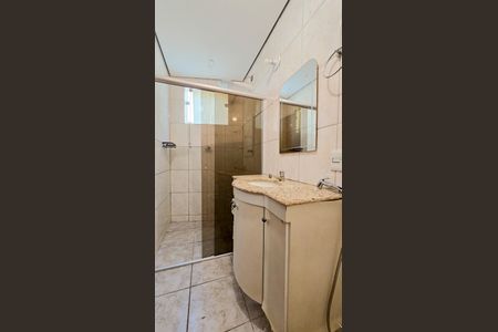 Casa à venda com 105m², 3 quartos e 4 vagas Casa à venda com 105m², 3 quartos e 4 vagasBanheiro Social