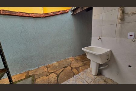 Casa à venda com 105m², 3 quartos e 4 vagas Casa à venda com 105m², 3 quartos e 4 vagasÁrea de Serviço