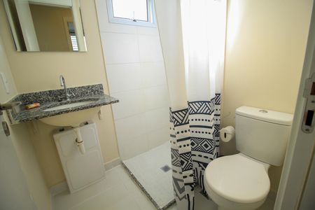 Apartamento para alugar com 45m², 2 quartos e sem vaga Apartamento para alugar com 45m², 2 quartos e sem vagaBanheiro social