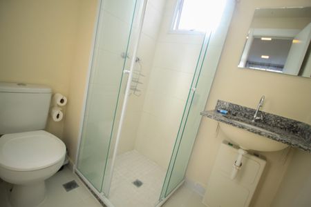 Apartamento para alugar com 45m², 2 quartos e sem vaga Apartamento para alugar com 45m², 2 quartos e sem vagaBanheiro da Suíte