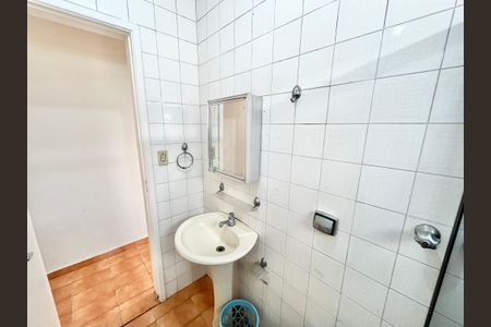 Casa à venda com 90m², 2 quartos e 2 vagasBanheiro
