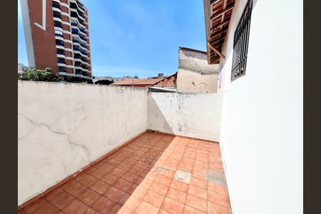Casa à venda com 90m², 2 quartos e 2 vagasQuintal