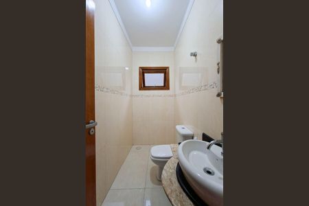 Casa para alugar com 173m², 4 quartos e 4 vagas Casa para alugar com 173m², 4 quartos e 4 vagasBanheiro Social