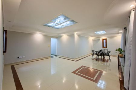 Sala de casa para alugar com 4 quartos, 173m² em Vila Caiçara, Praia Grande