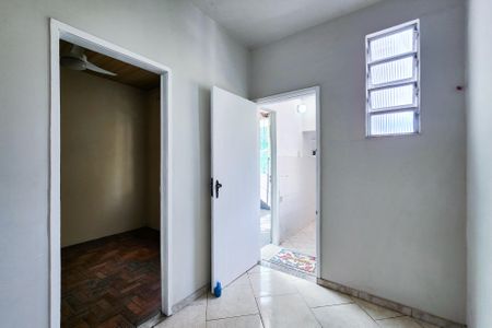 Apartamento à venda com 81m², 2 quartos e sem vagaÁrea de Serviço 