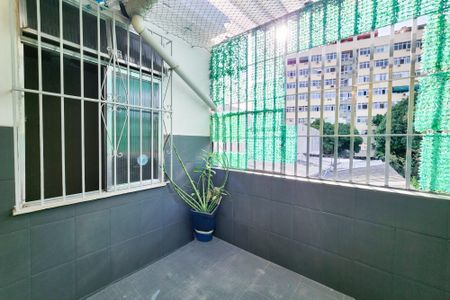 Apartamento à venda com 81m², 2 quartos e sem vagaVaranda 