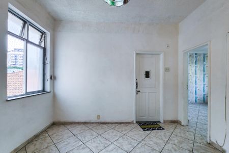 Apartamento à venda com 81m², 2 quartos e sem vagaSala 