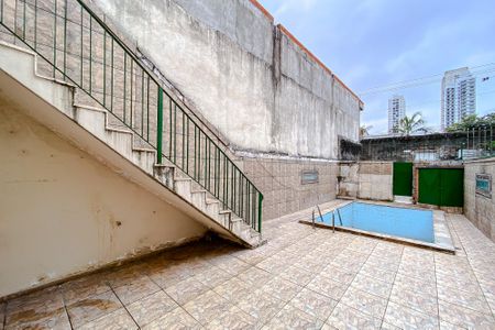 Casa à venda com 238m², 3 quartos e 8 vagasÁrea Externa