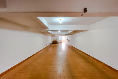 Casa à venda com 238m², 3 quartos e 8 vagasGaragem