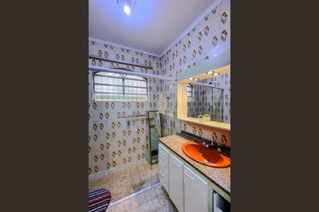 Casa à venda com 238m², 3 quartos e 8 vagasBanheiro