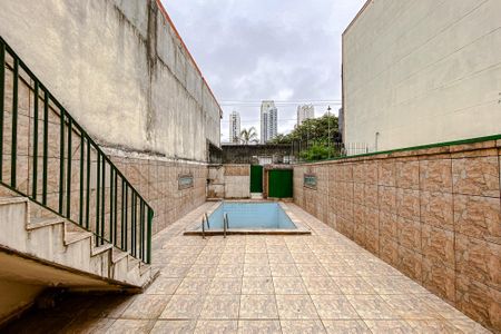 Casa à venda com 238m², 3 quartos e 8 vagasÁrea Externa
