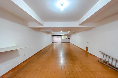 Casa à venda com 238m², 3 quartos e 8 vagasGaragem