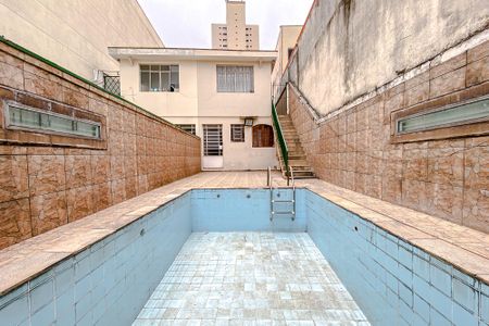 Casa à venda com 238m², 3 quartos e 8 vagasÁrea Externa