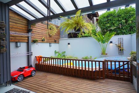 Casa de condomínio à venda com 129m², 3 quartos e 1 vagaPatio