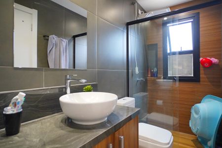 Casa de condomínio à venda com 129m², 3 quartos e 1 vagaBanheiro Social