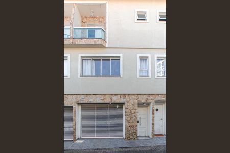 Casa de condomínio à venda com 157m², 3 quartos e 3 vagasFachada