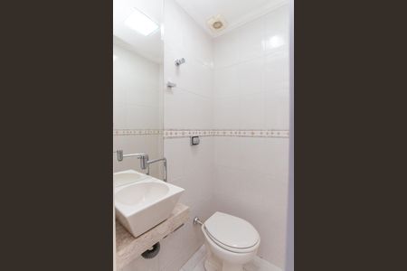 Casa de condomínio à venda com 157m², 3 quartos e 3 vagas Lavabo