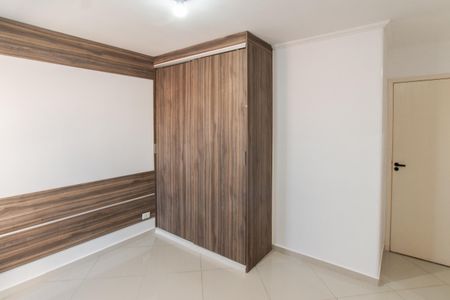 Casa de condomínio à venda com 157m², 3 quartos e 3 vagasSuíte