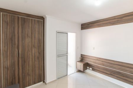 Casa de condomínio à venda com 157m², 3 quartos e 3 vagasSuíte