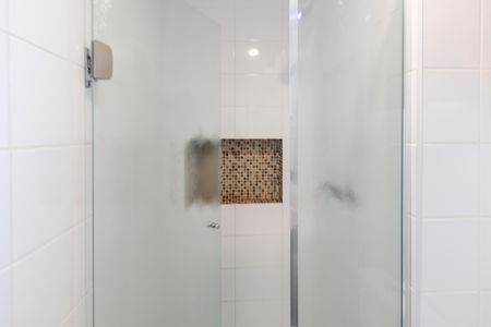 Apartamento para alugar com 74m², 2 quartos e 2 vagas Apartamento para alugar com 74m², 2 quartos e 2 vagasBanheiro
