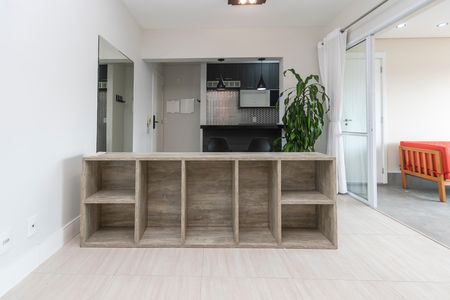 Sala de apartamento para alugar com 2 quartos, 74m² em Jardim Aeroporto, São Paulo