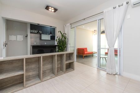 Apartamento para alugar com 74m², 2 quartos e 2 vagas Apartamento para alugar com 74m², 2 quartos e 2 vagasSala