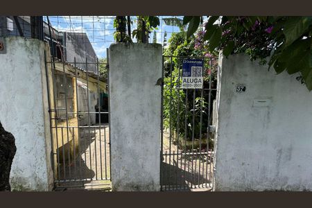 Casa para alugar com 18m², 1 quarto e sem vaga Casa para alugar com 18m², 1 quarto e sem vagaFachada