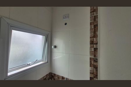 Banheiro  de apartamento para alugar com 1 quarto, 34m² em Bangu, Santo André