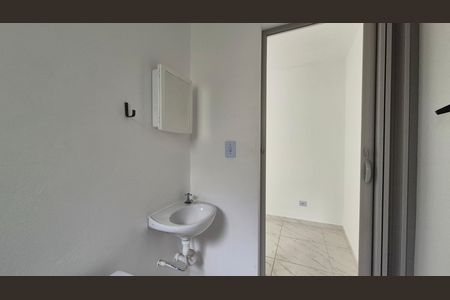 Banheiro  de apartamento para alugar com 1 quarto, 34m² em Bangu, Santo André